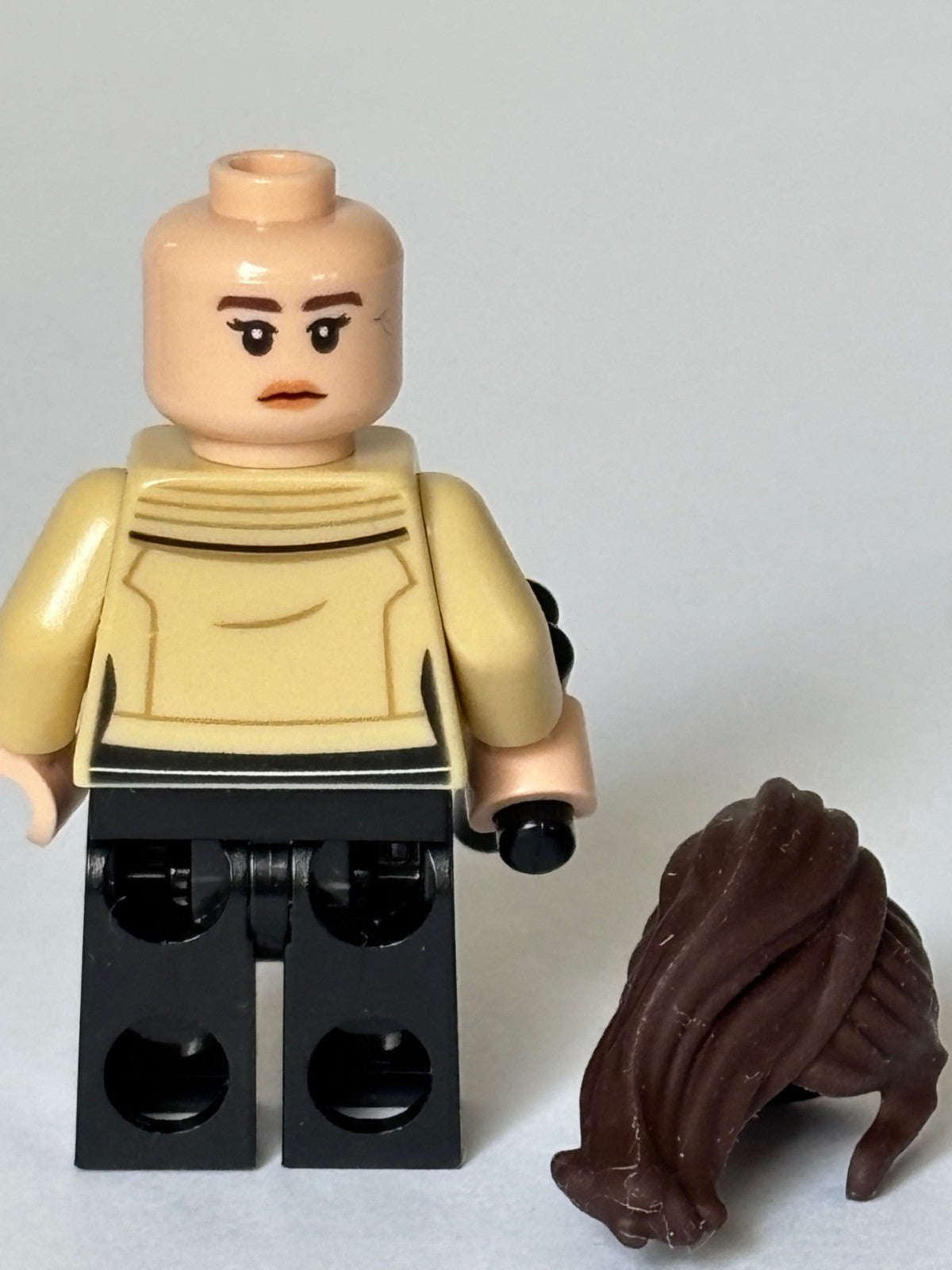 LEGO Star Wars Qi’ra Minifigure Tan Jacket Sw0920 From 75212