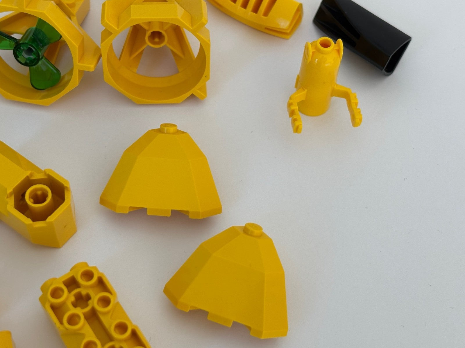 LEGO Vintage Parts Lot of 50 from Aquanauts Aquazone and other Vintage sets