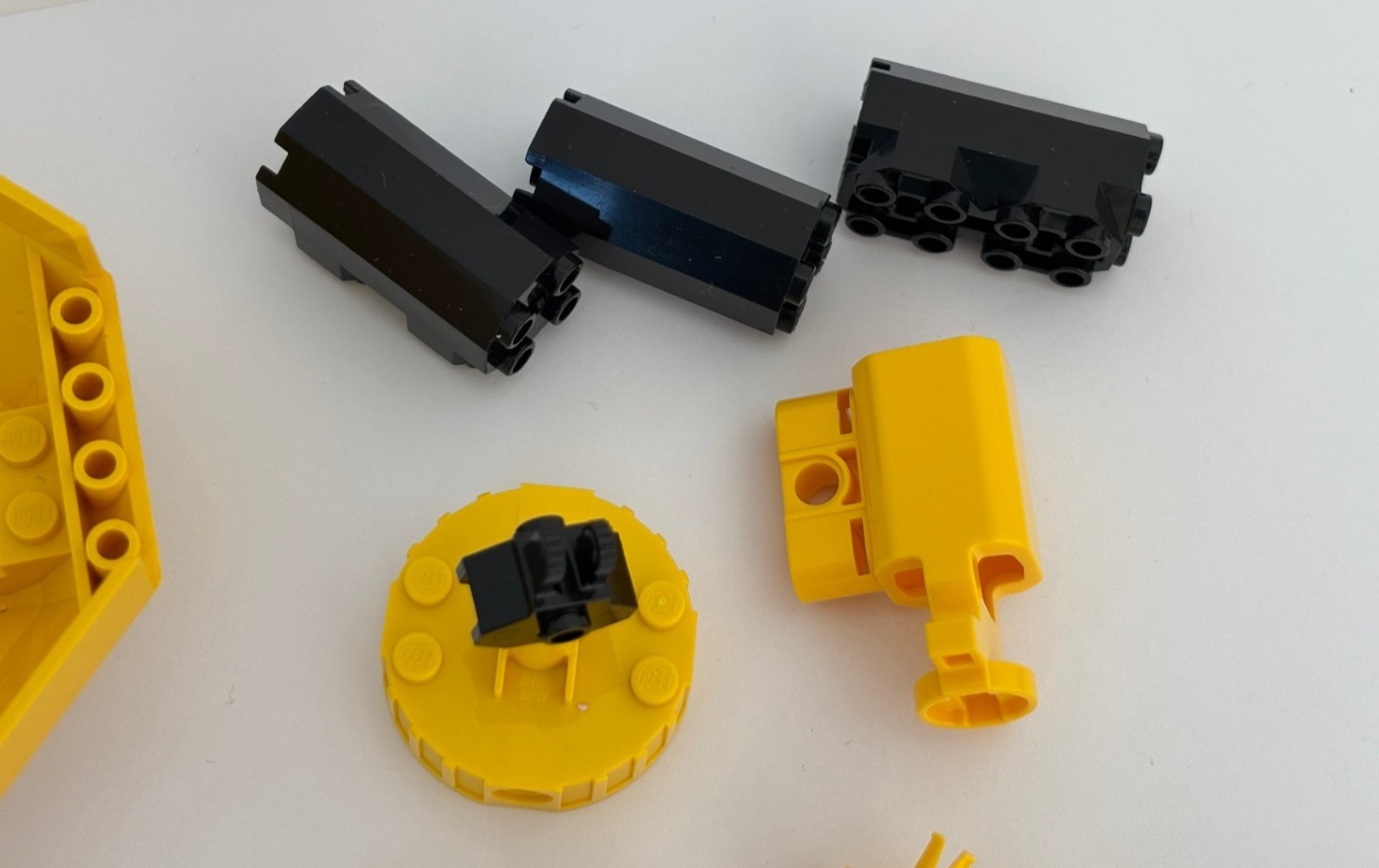 LEGO Vintage Parts Lot of 50 from Aquanauts Aquazone and other Vintage sets