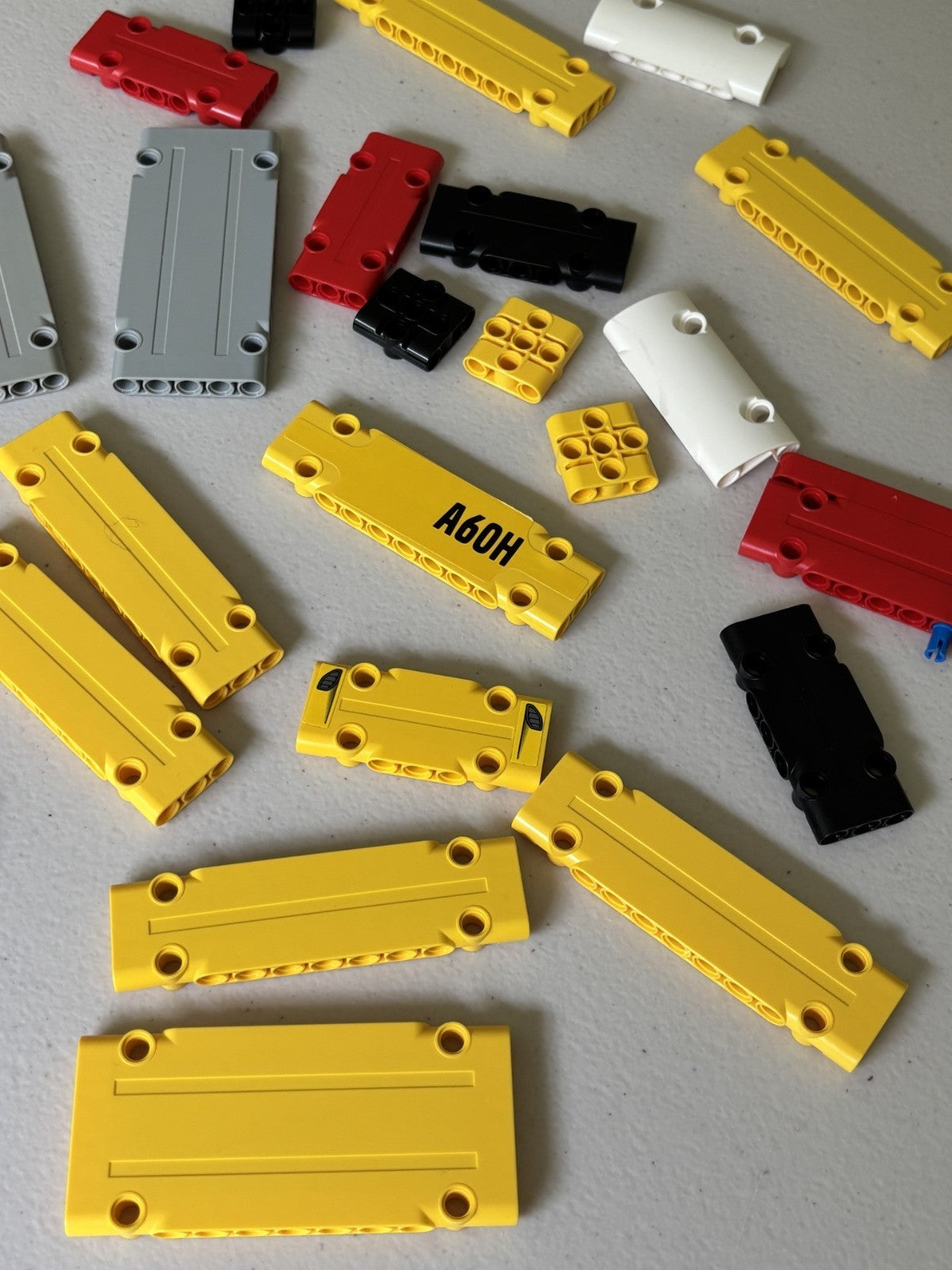 LEGO Technic Lot of 30 Panel Plate Yellow Gray White Red Black