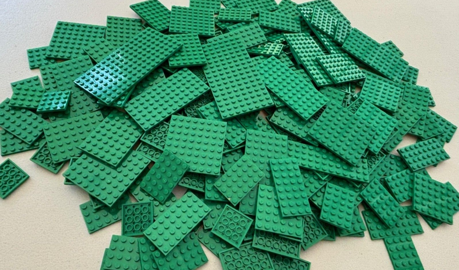 SHIPS FREE! Lot of 25 LEGO Green Random Size Baseplates Plates 4X6 4X8 6x6 etc