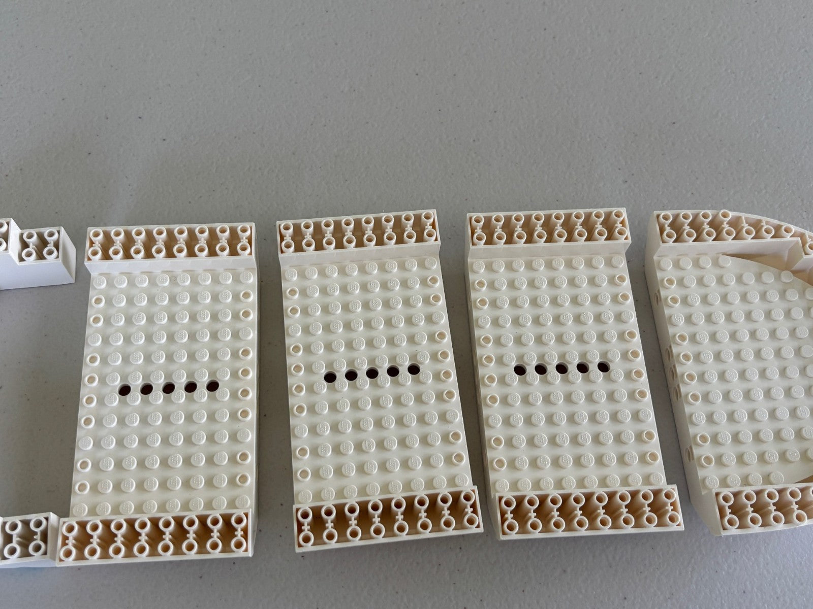 LEGO White Boat Ship Hull  Friends Dolphin Cruiser 41015 HULL Replacement Parts