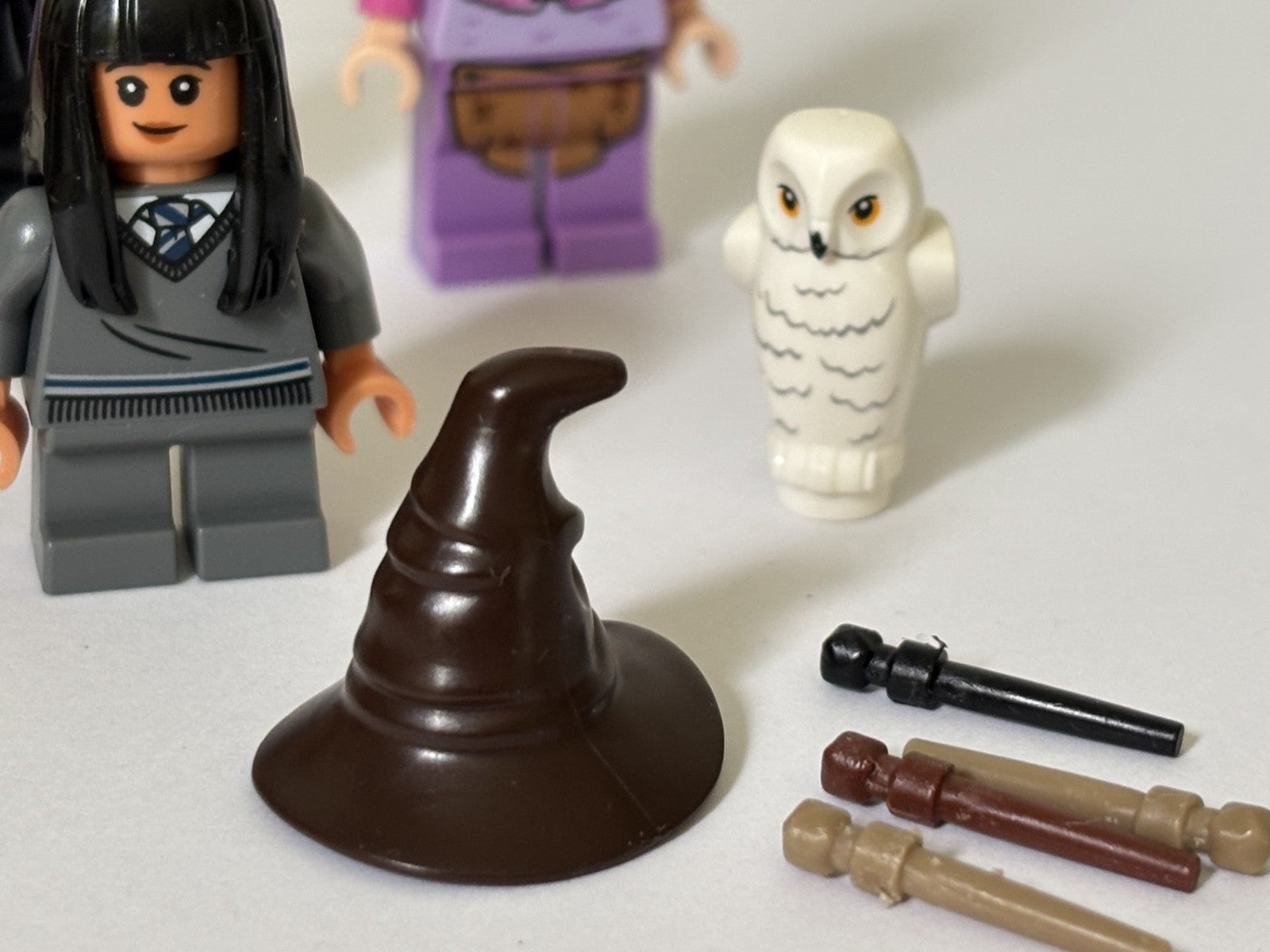 LEGO Harry Potter Minifigure Lot of 10 w/ Accessories Sorting Hat Golden Harry