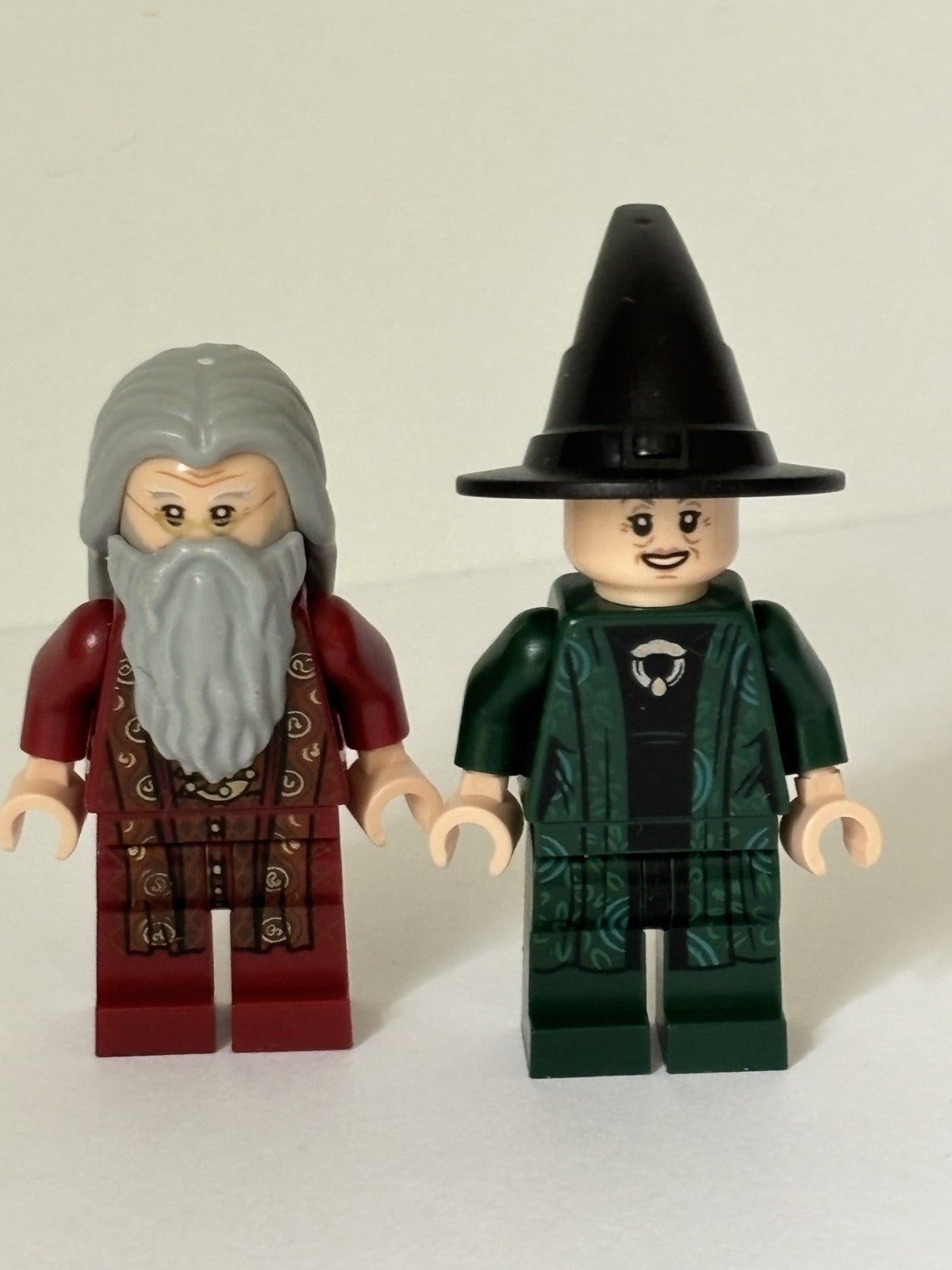 LEGO Harry Potter Minifigure Lot of 10 w/ Accessories Sorting Hat Golden Harry