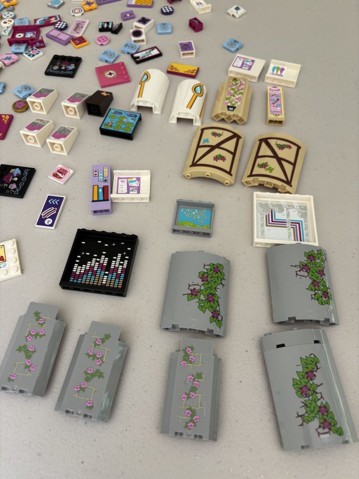 LEGO HUGE LOT of 180 Decorated Stickers Sticker Printed BRICK TILES etc (Lot 4)