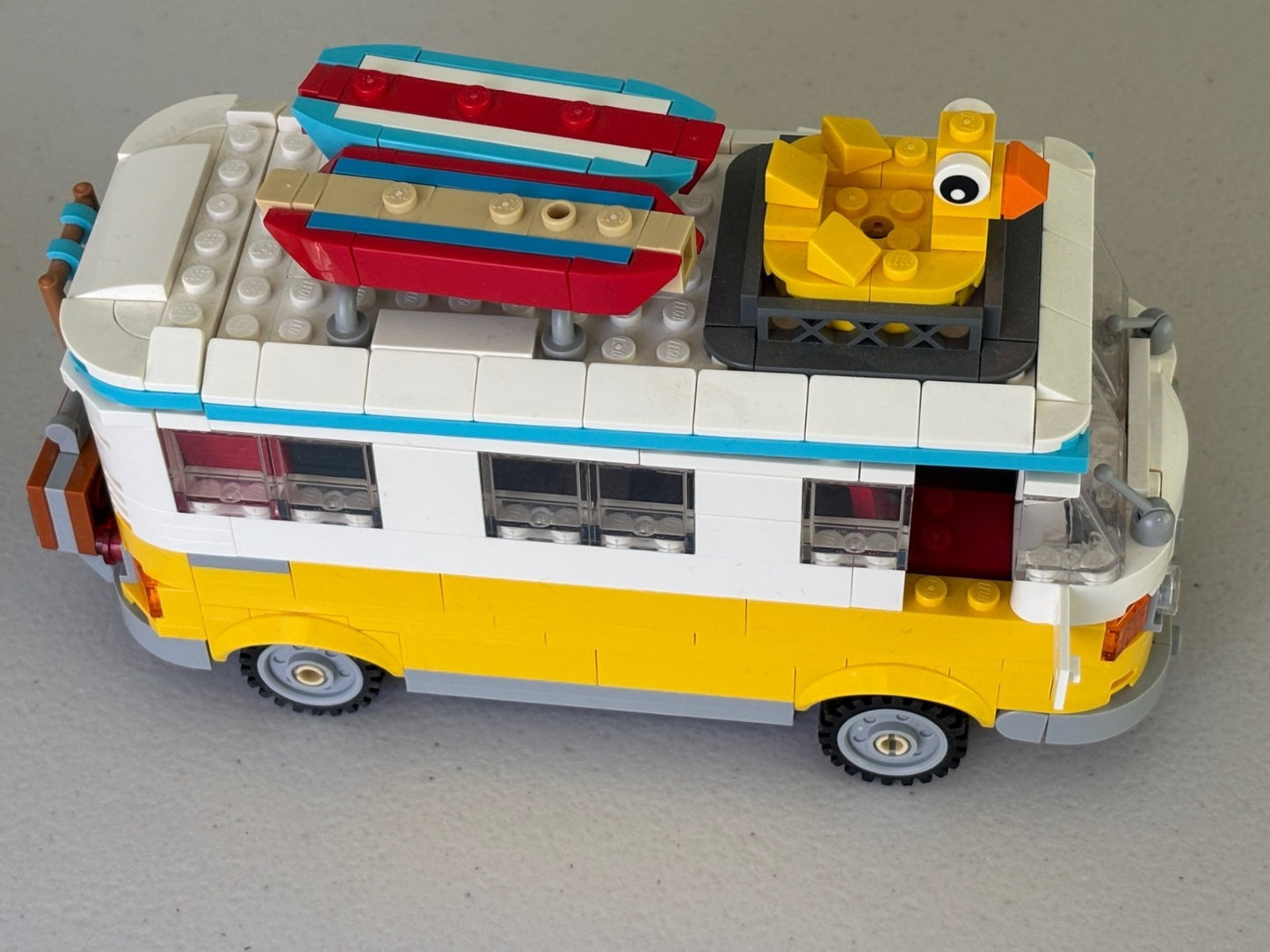LEGO 31138 Creator 3-in-1 Beach Camper Van incomplete 