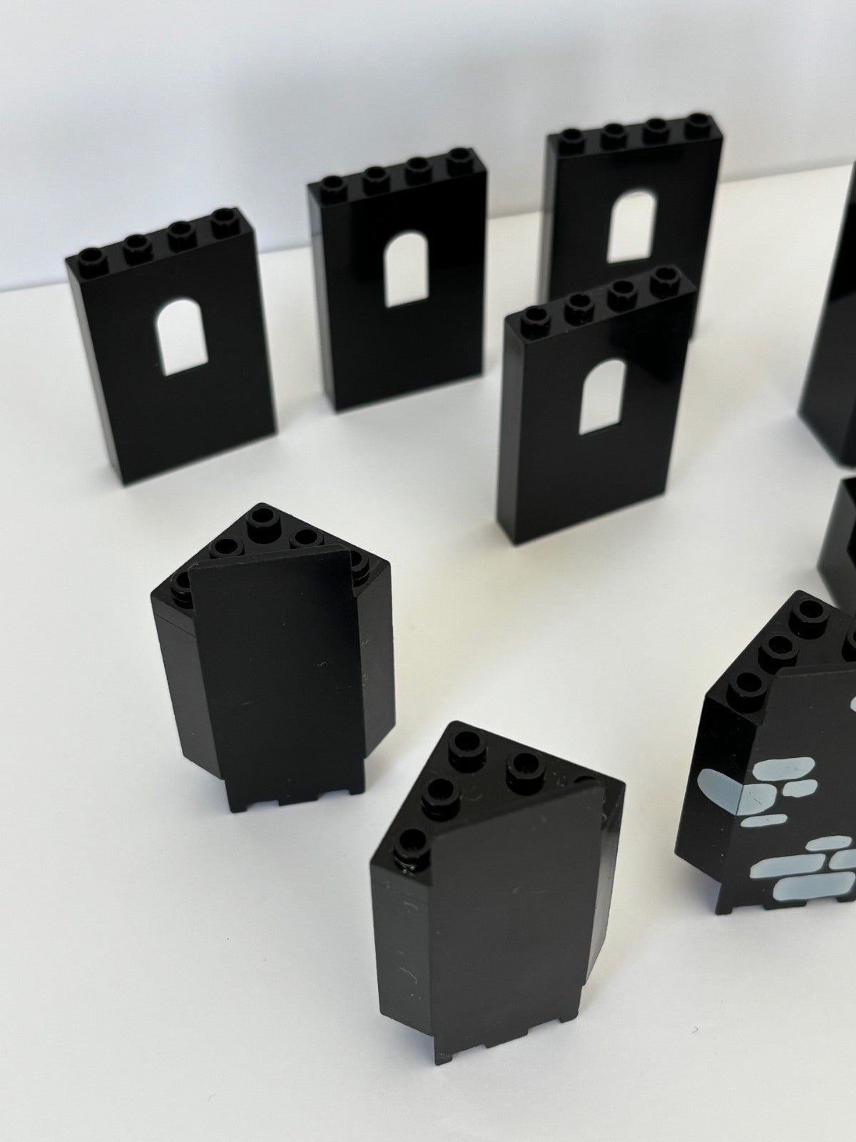 LEGO Lot of 17 Castle Wall Window Panel Black 3x3x6 Corner Printed Stone Turret