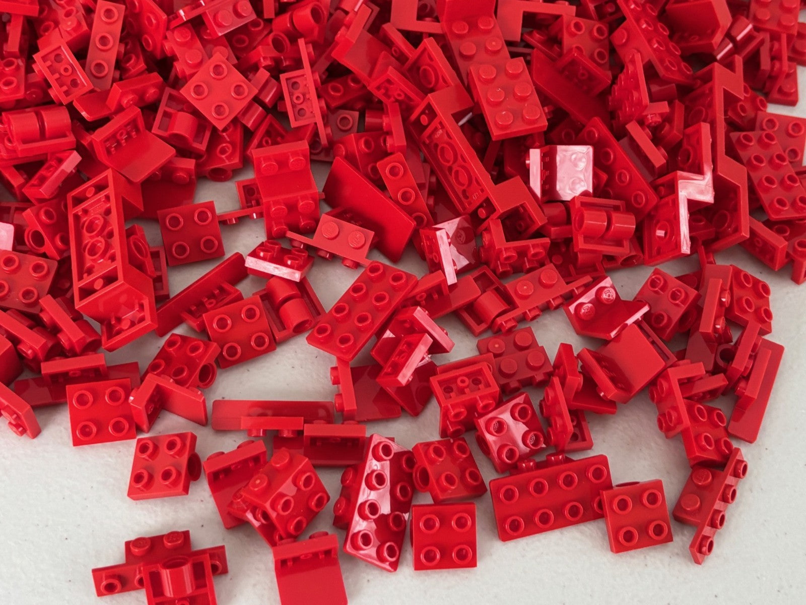 SHIPS FREE!! LEGO BULK LOT of 50 RED BRACKETS BRACKET