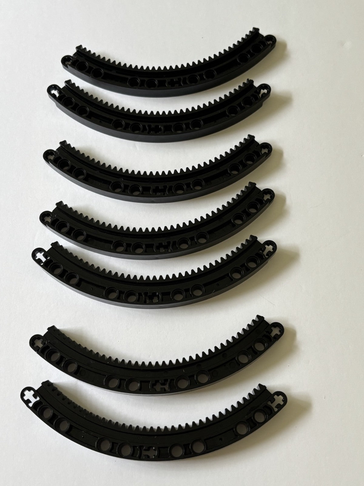 SHIPS FREE! LEGO Lot of 7 Black Technic, Gear Rack 11 x 11 Curved  24121