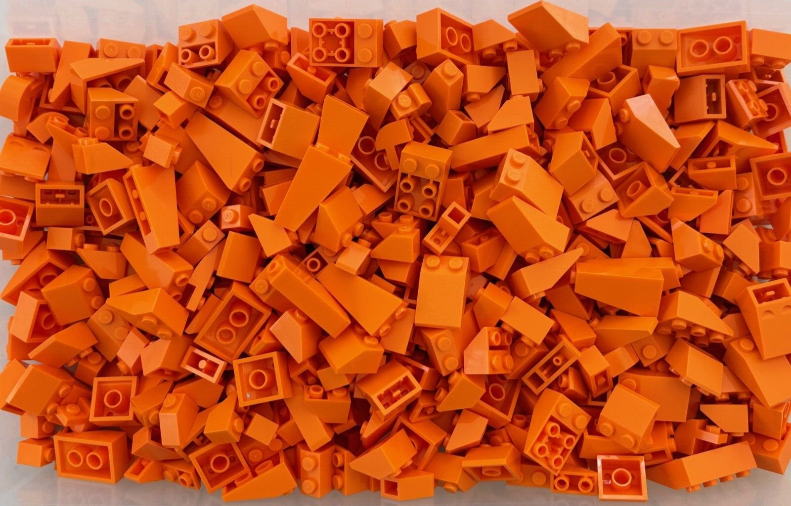 SHIPS FREE!! LEGO 50 Slope - ORANGE 3039 3037 3678 4460 3684 3298 MIXED CASTLE