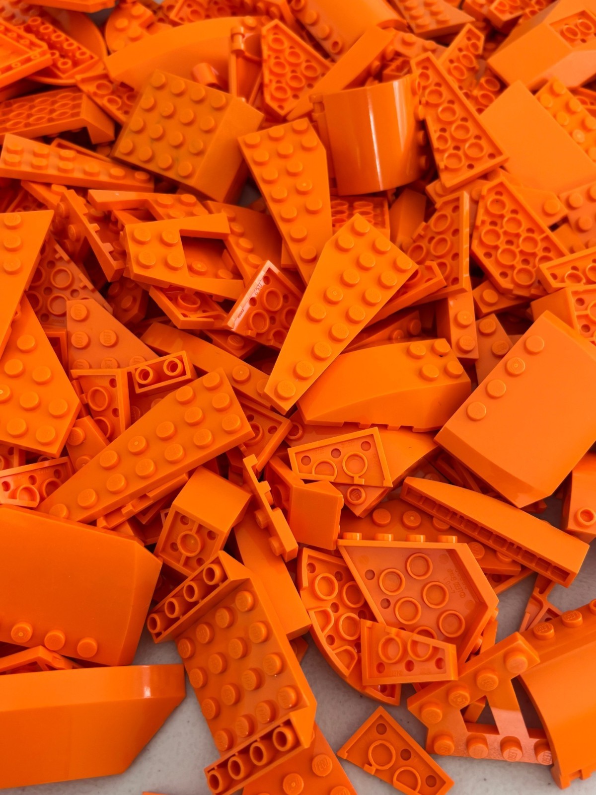 SHIPS FREE!! LEGO BULK LOT 100 ORANGE WEDGE WING CORNER PLATES STAR WARS RARE