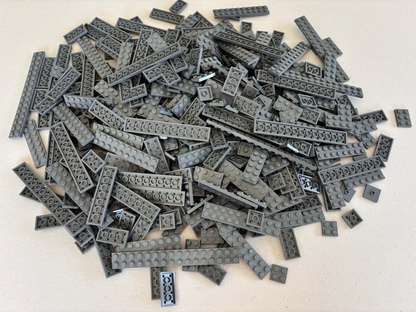 SHIPS FREE! LEGO LOT OF 100 DARK BLUISH GRAY FLAT PLATE 2X2 2X3 2X4 2X8 etc 2445