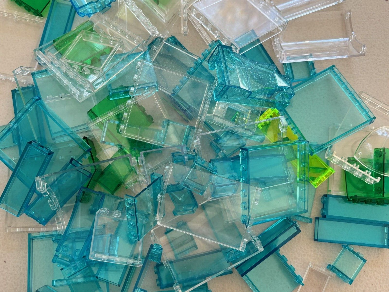 LEGO LOT OF 50 LARGE TRANSLUCENT PARTS WALL PANEL CYLINDER ROCK & MORE BIG PARTS