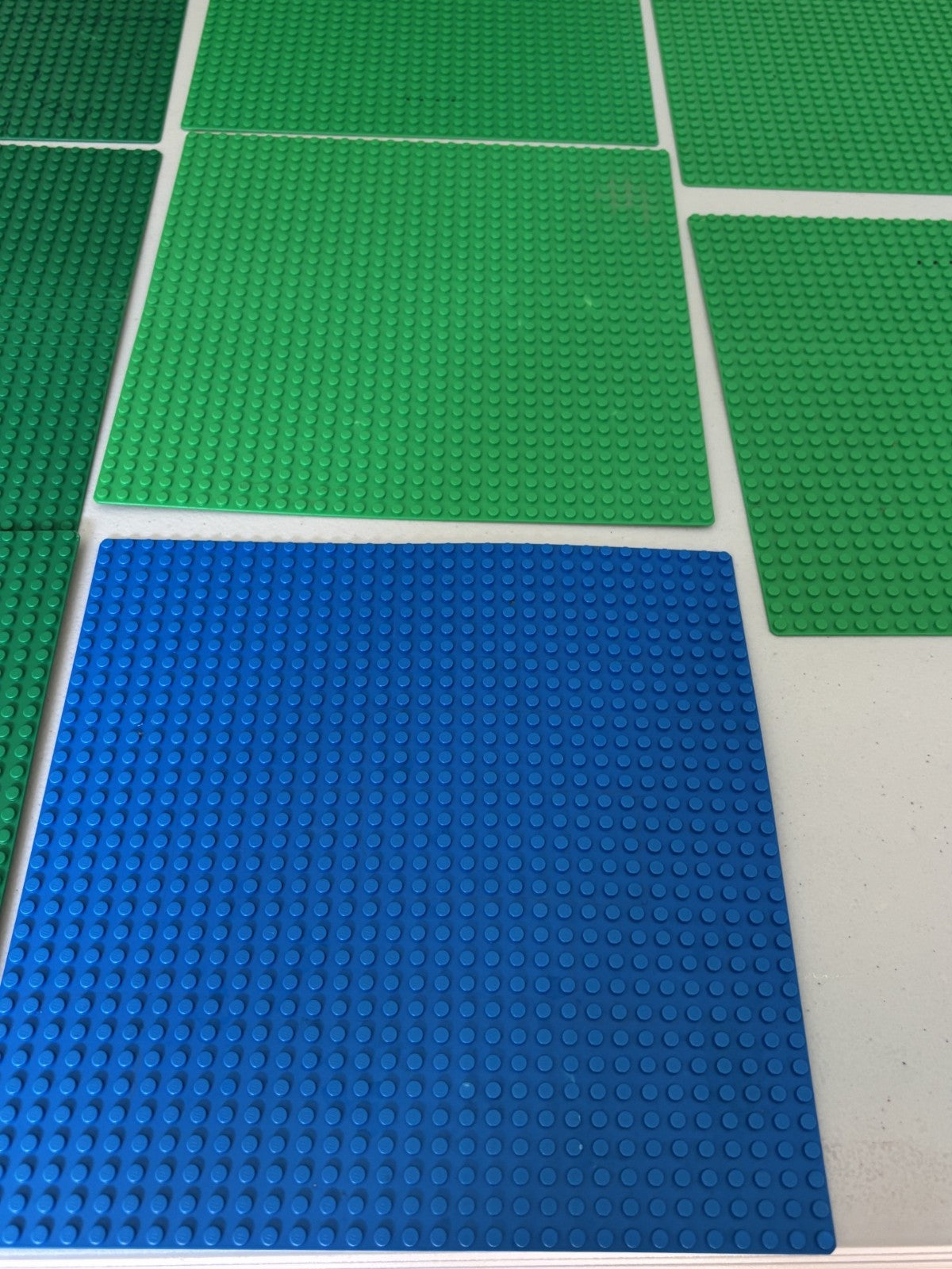 LEGO Lot of 11 3811 Green Blue Base Plate Baseplate 32x32 10" x 10 " inch READ