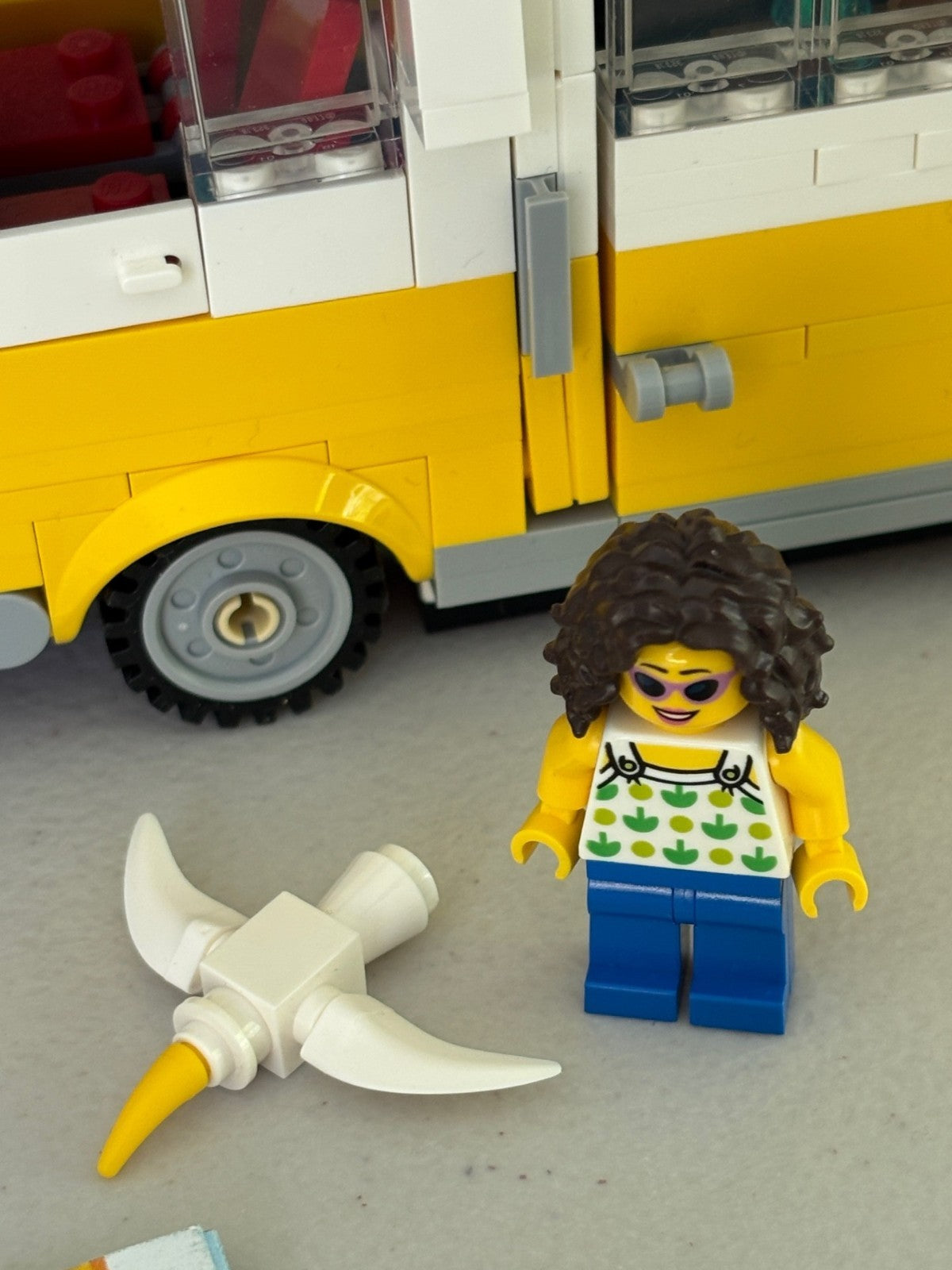 LEGO 31138 Creator 3-in-1 Beach Camper Van incomplete 
