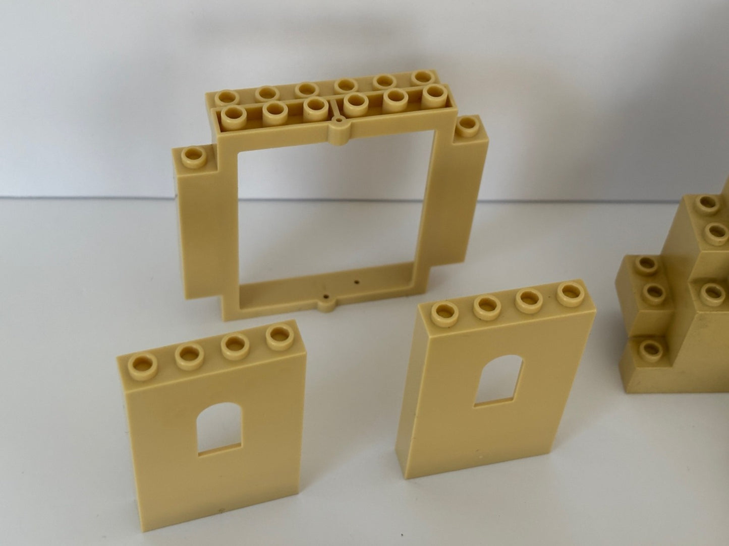 LEGO Tan Castle Walls Windows  Panels Lurp Rock Wall Parts Lot of 19 (Lot A)