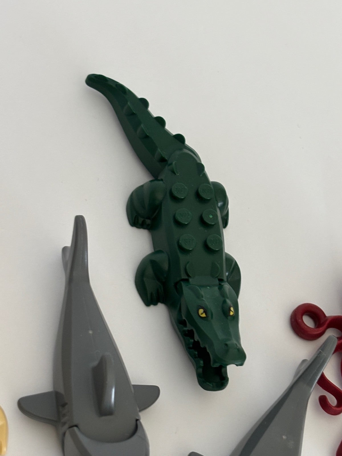 Lego Animal Water Lot of 5 Minifigure Gray Shark Tan Alligator Octopus