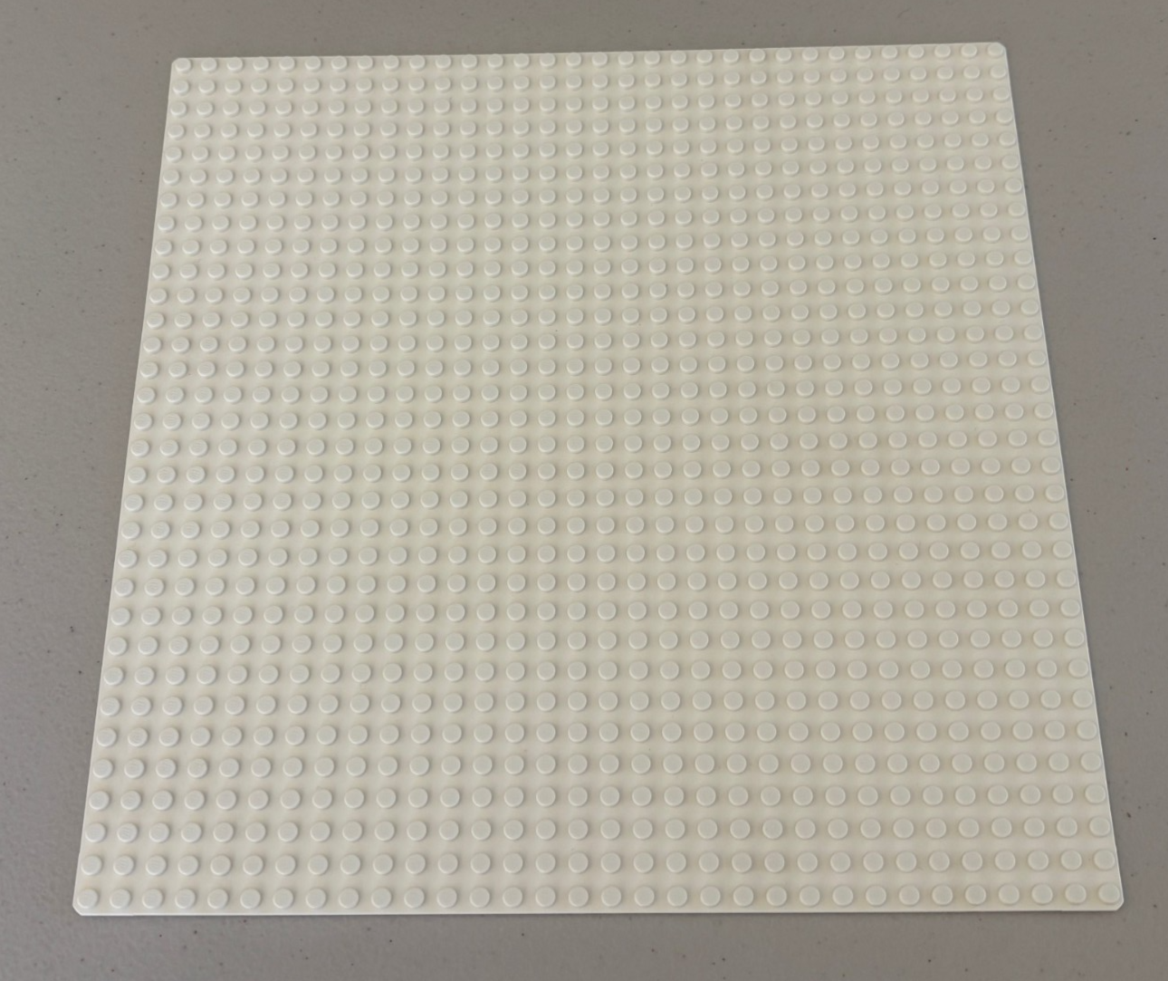 LEGO WHITE 32x32 Baseplate 10699 10" x 10"