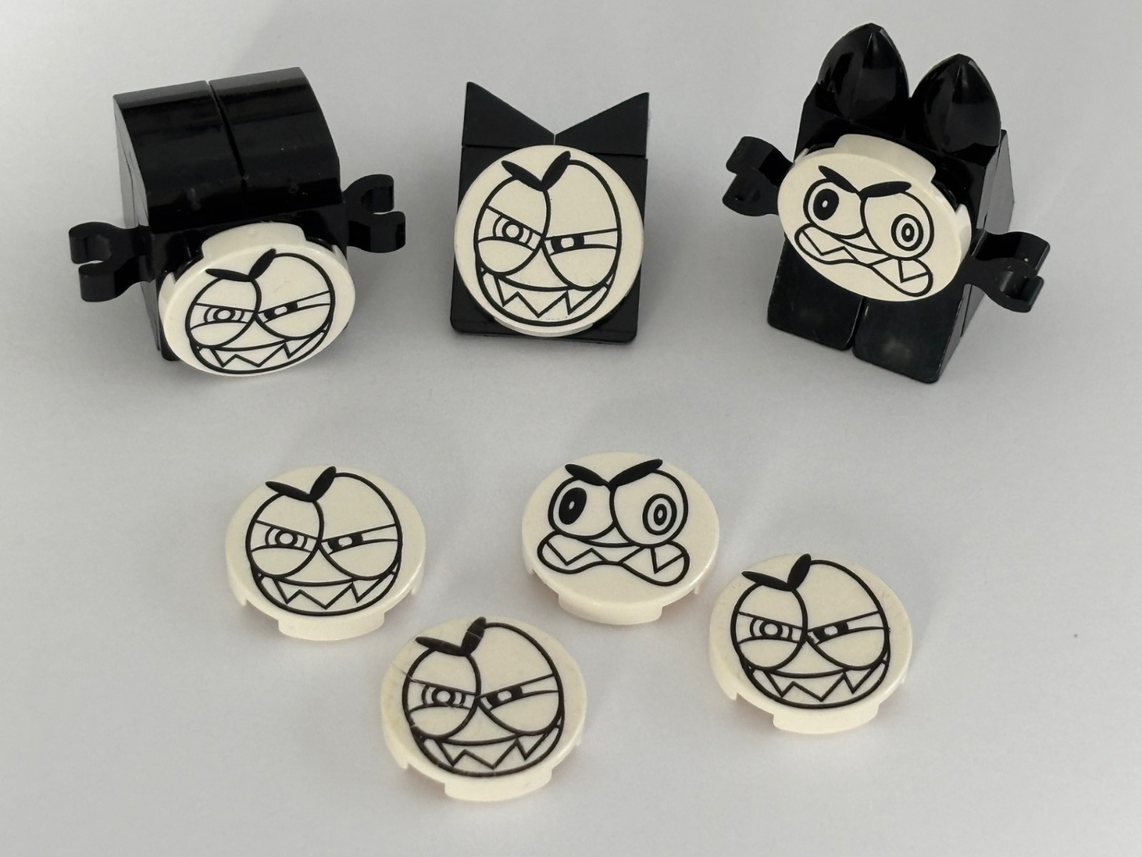 LEGO  Mixel Lot Minifigure Bad Guy Plus extra face plates