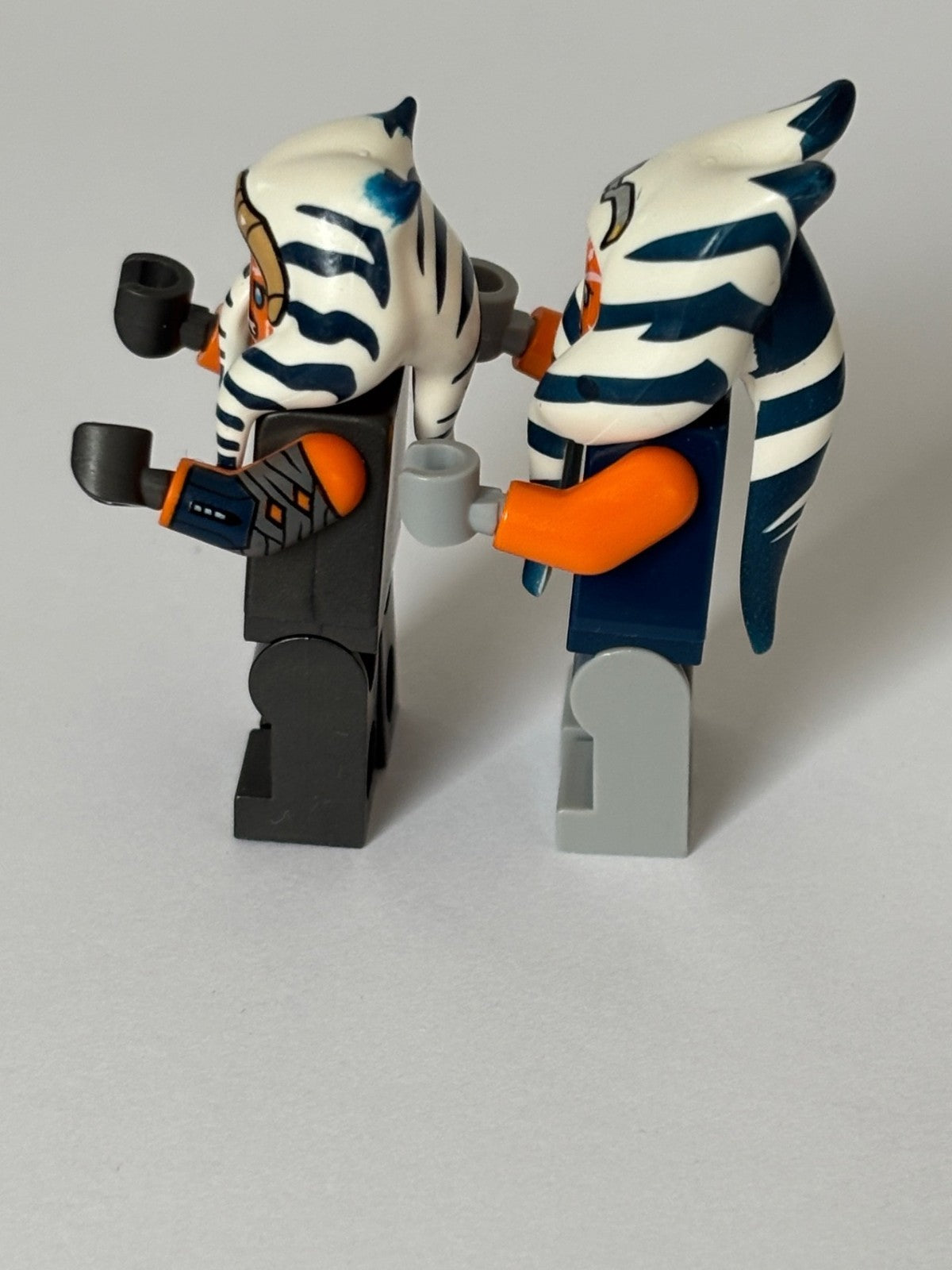 LEGO Star Wars Ahsoka Tano Minifigure Lot of 2 different ones Great!