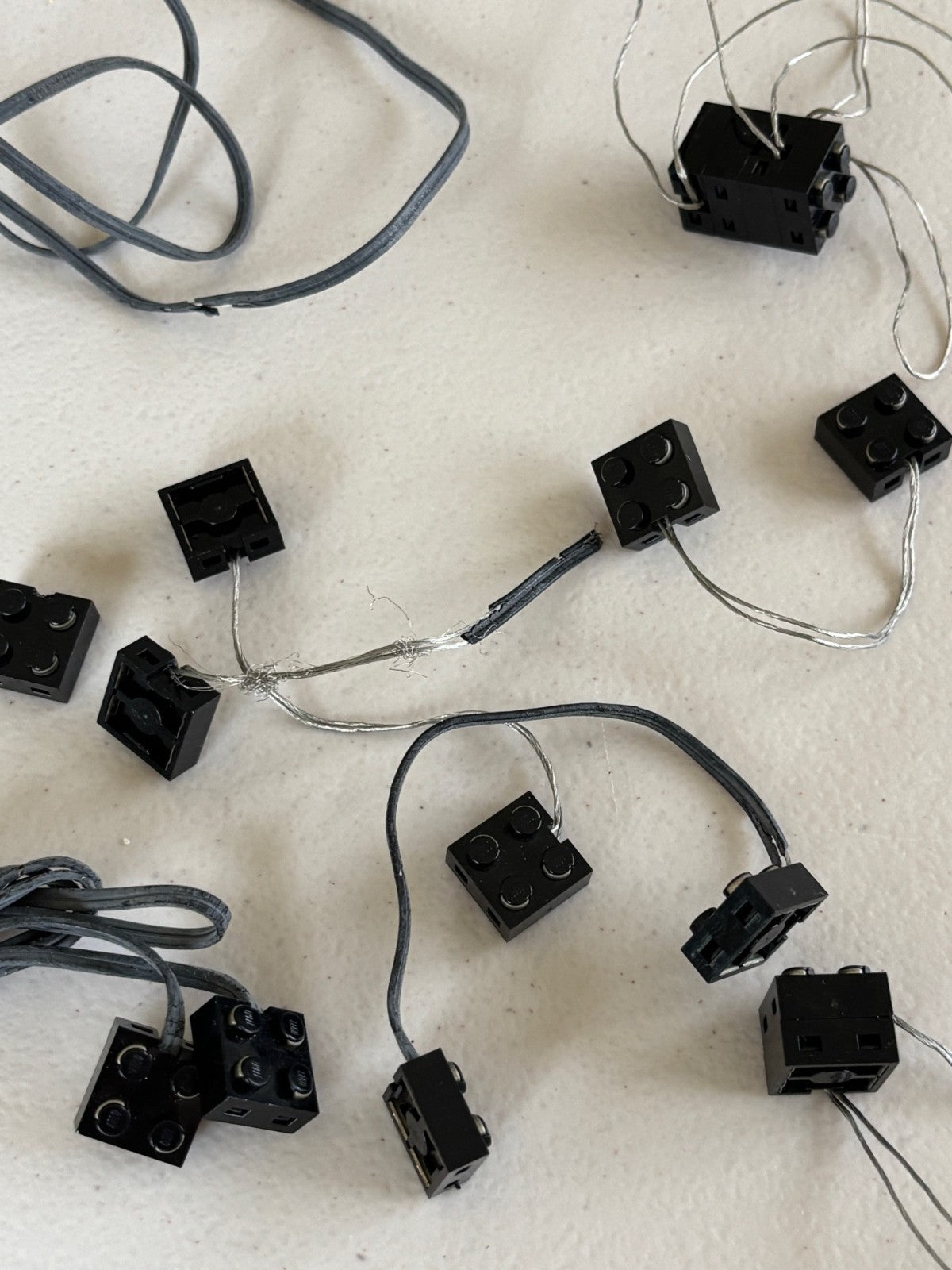 LEGO Mixed Electric Wire Lot 5306bc020 Electric Wire w/ Brick 2x2x2/3  5306bc150