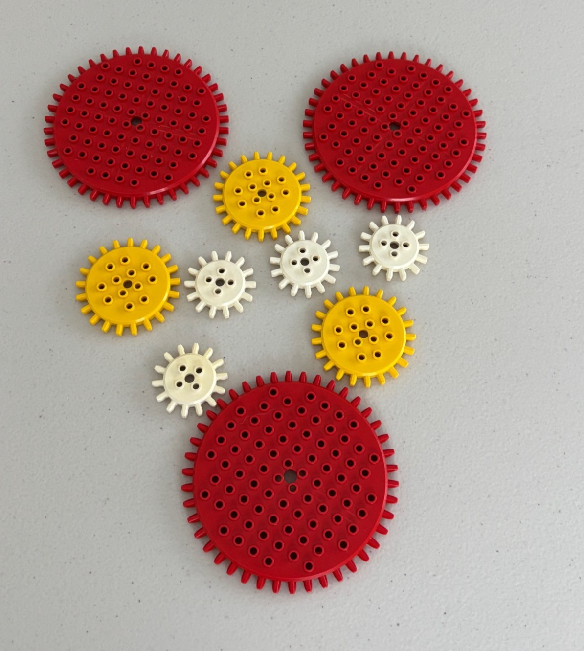 SHIPS FREE!! LEGO Vintage Lot of 10 Gears Gear