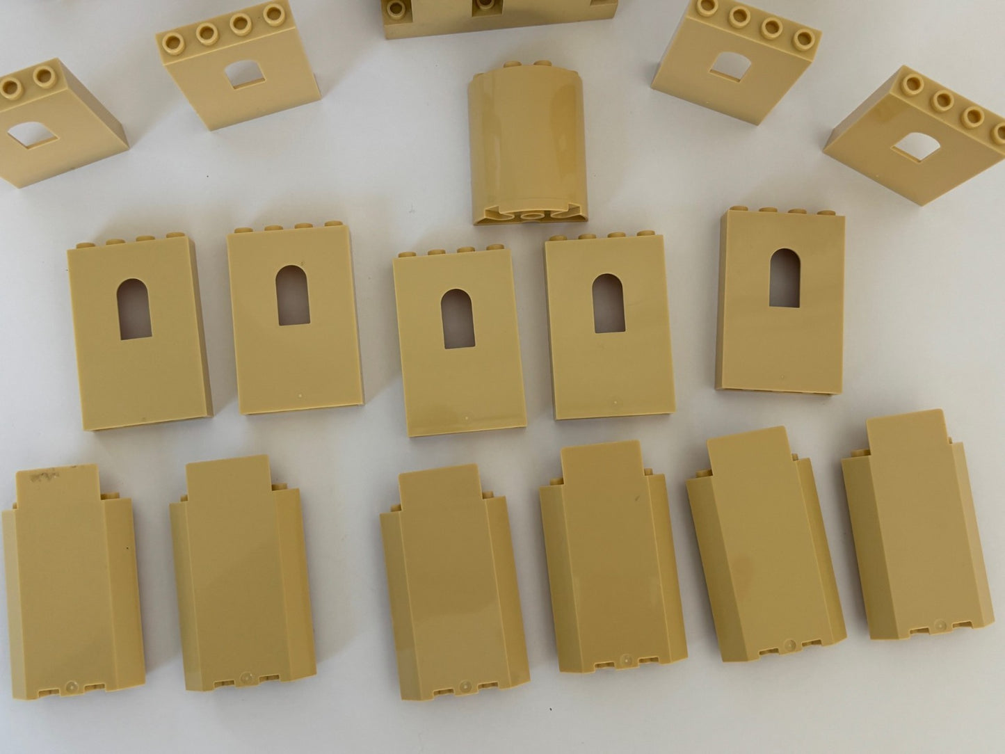 LEGO Tan Castle Walls Windows  Panels Lurp Rock Wall Parts Lot of 19 (Lot A)