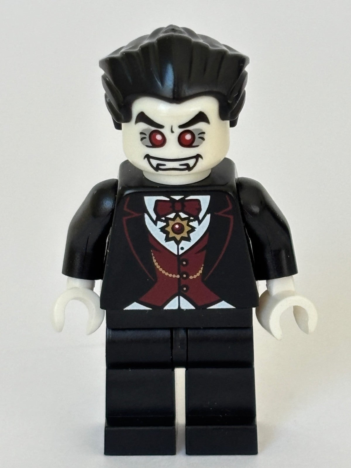 LEGO Vampire Minifigure Series 2 Collectible 8684 with a Black Coffin and Bat