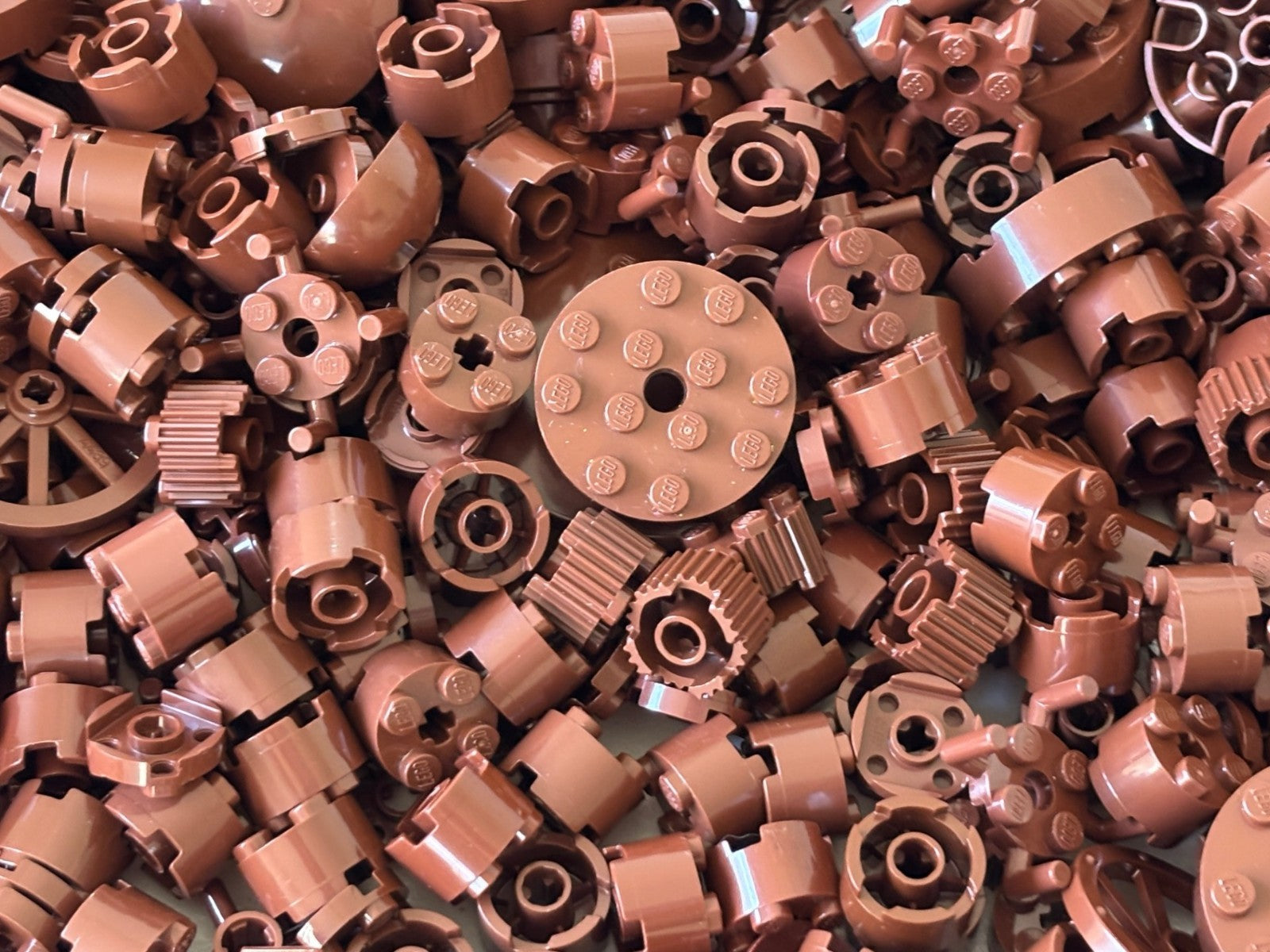SHIPS FREE!! LEGO LOT of 100 REDDISH BROWN Round Brick Plate Star Wars etc