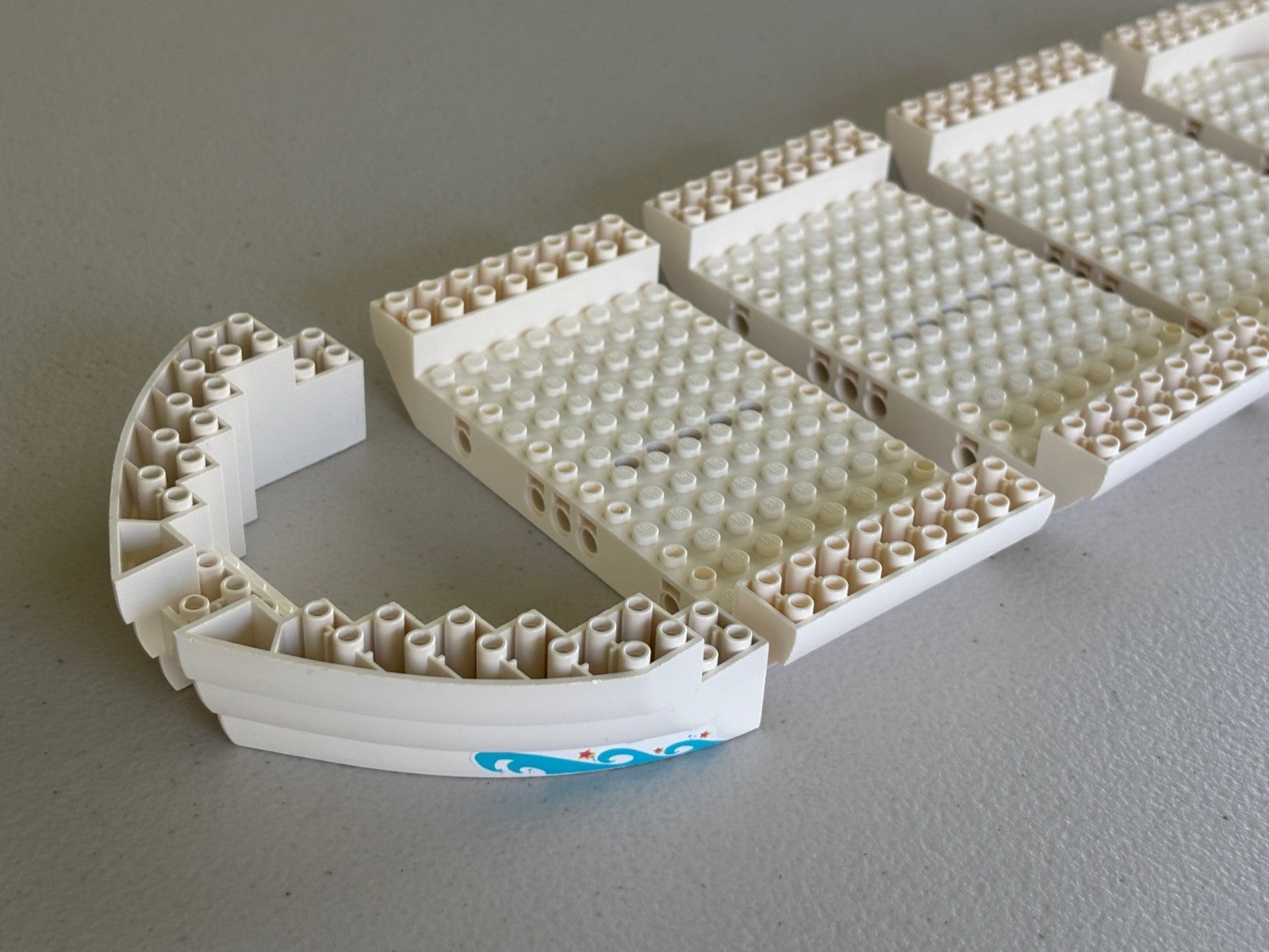 LEGO White Boat Ship Hull  Friends Dolphin Cruiser 41015 HULL Replacement Parts