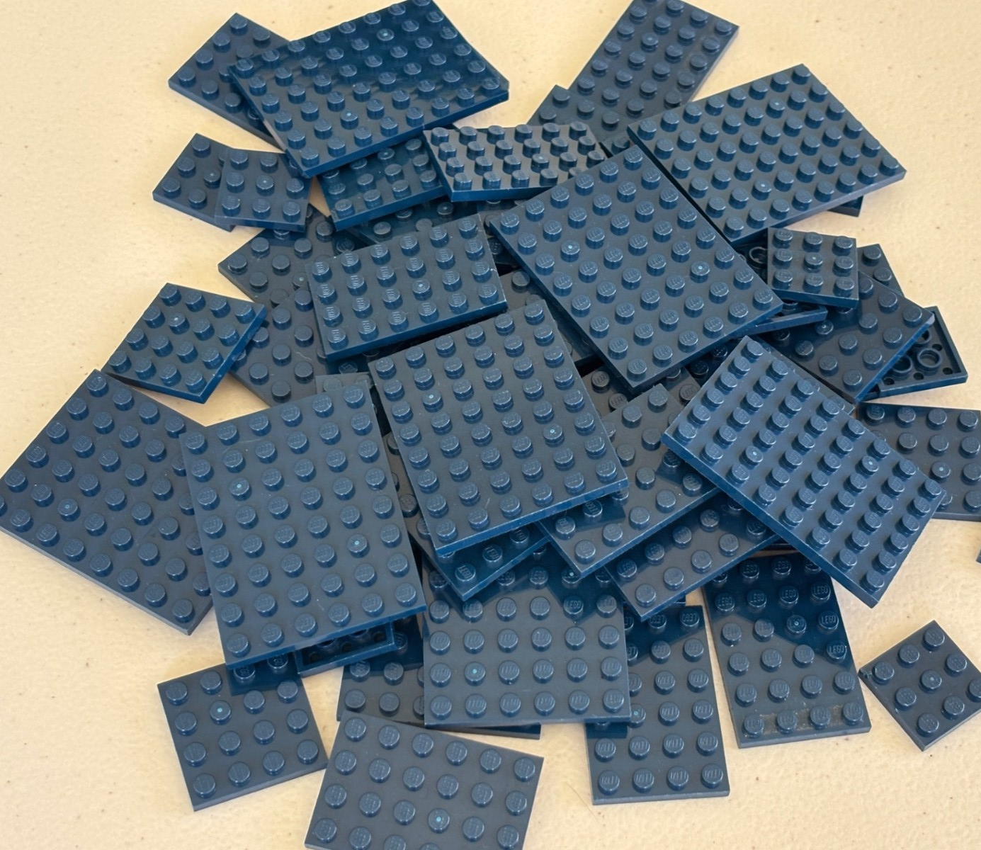 SHIPS FREE!! Lot 25 LEGO DARK BLUE NAVY mix Size Baseplates Plate Mixed sizes
