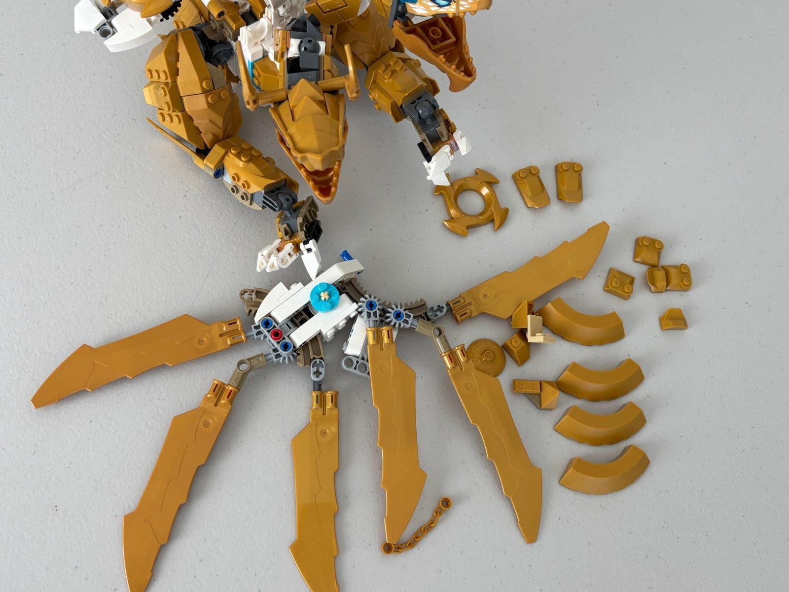 LEGO 71774 Ninjago Lloyd's Golden Ultra Dragon. Incomplete Golden Dragon Only
