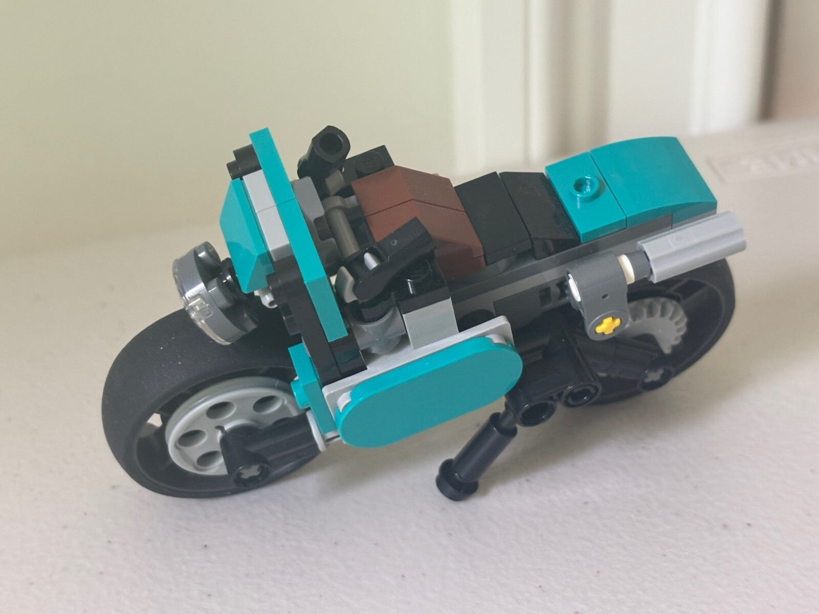 Vintage Lego Creator Motorcycle 31135 & Manual, Pre-owned, Pre-built, As-Is