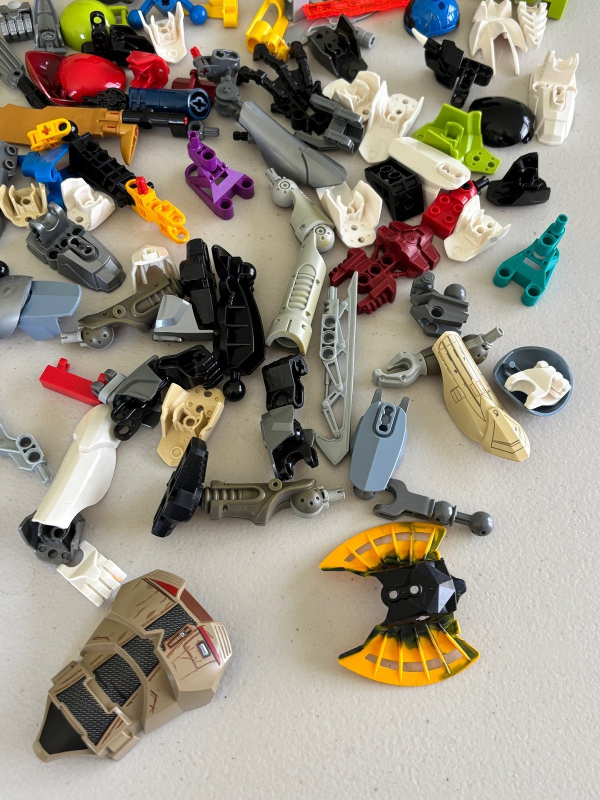 LEGO 1 lb Lot BIONICLE MIXED LOT, Pieces, Weapons, Mixed Parts As Shown In Photo