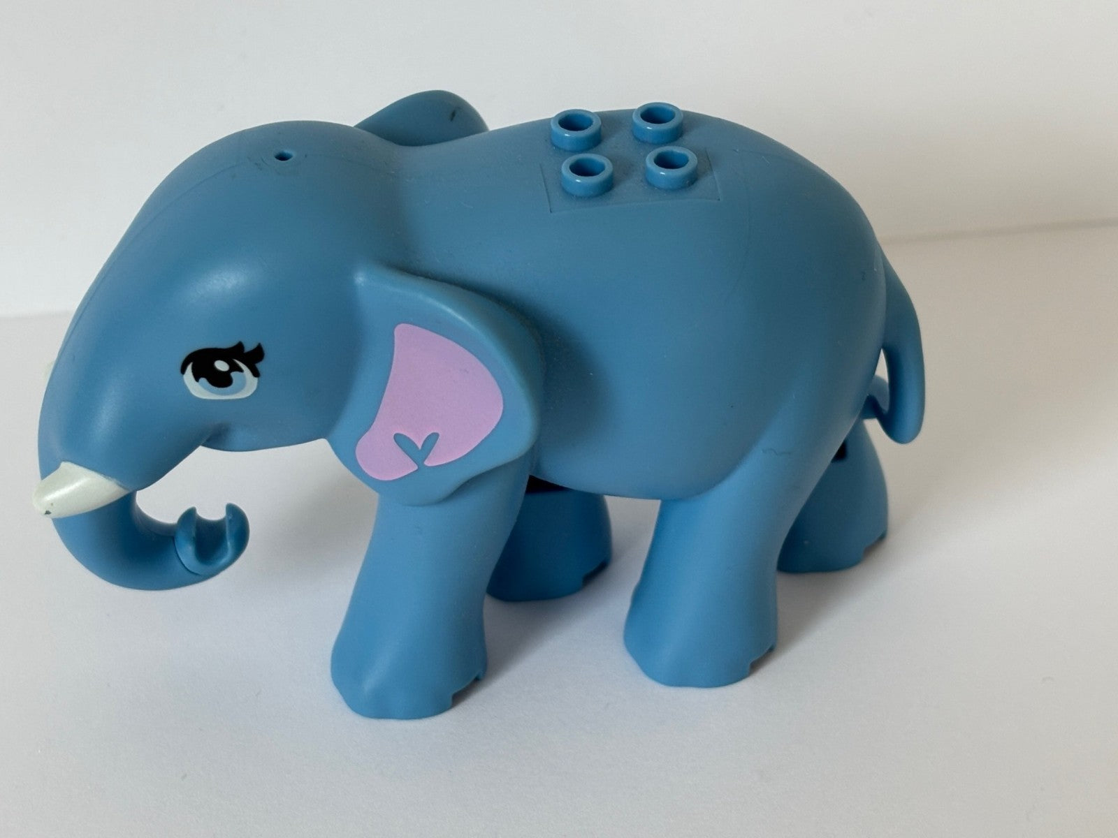 LEGO Lot of 4 Large Blue Elephant Jungle Animal Zoo  & 3 Horses Horse