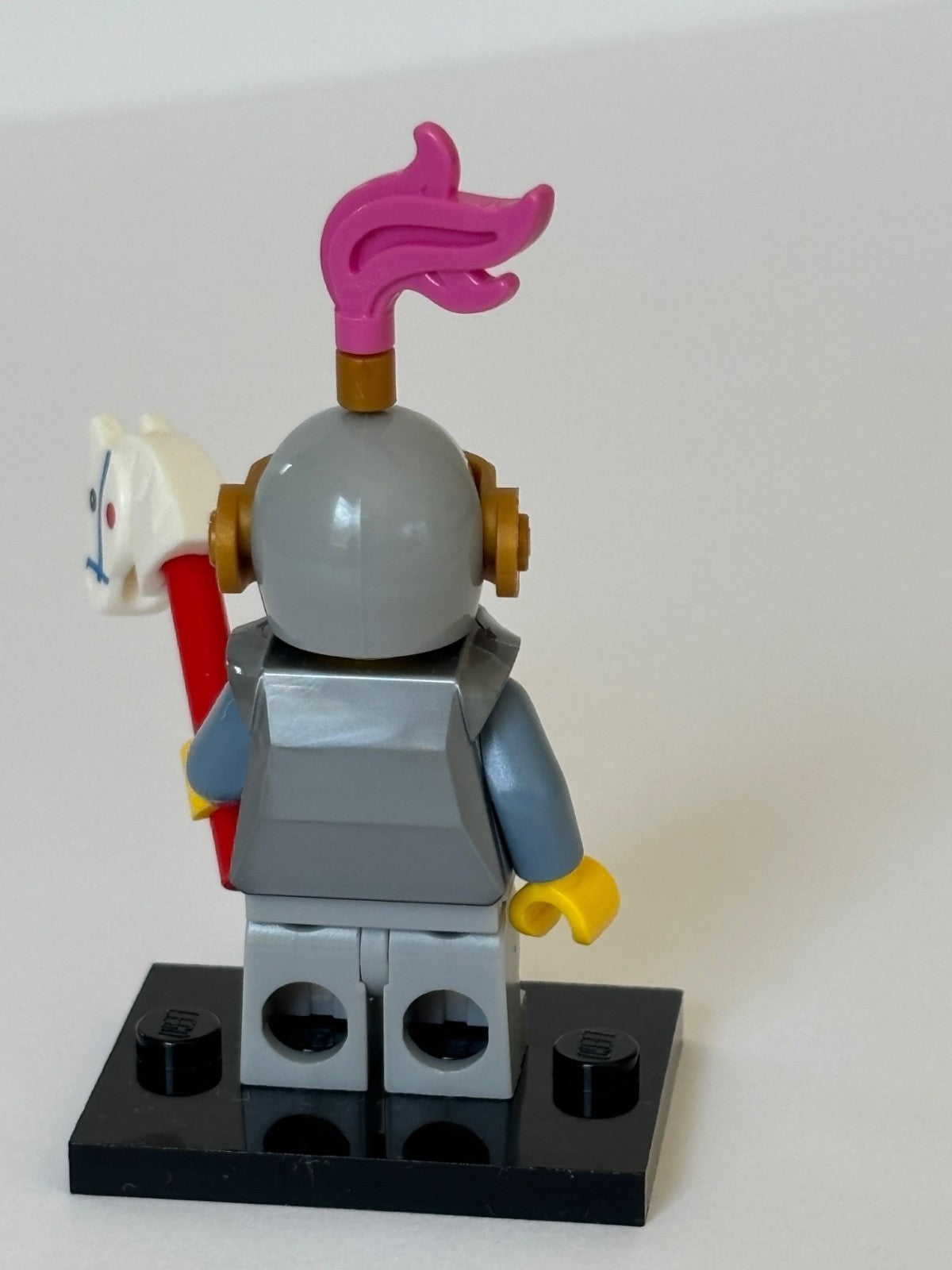 LEGO CMF Series 23 Knight of the Yellow Castle