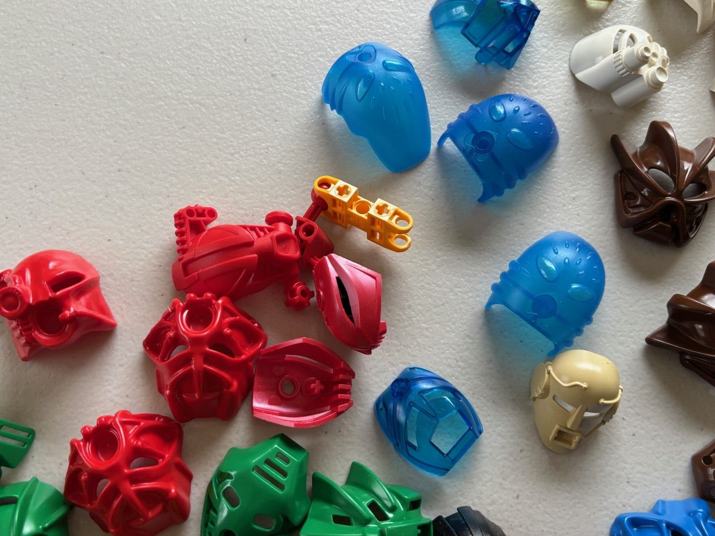 SHIPS FREE!! LEGO Bionicle Mask Lot of 5 RANDOM SURPRISE LOT of 5 MASKS