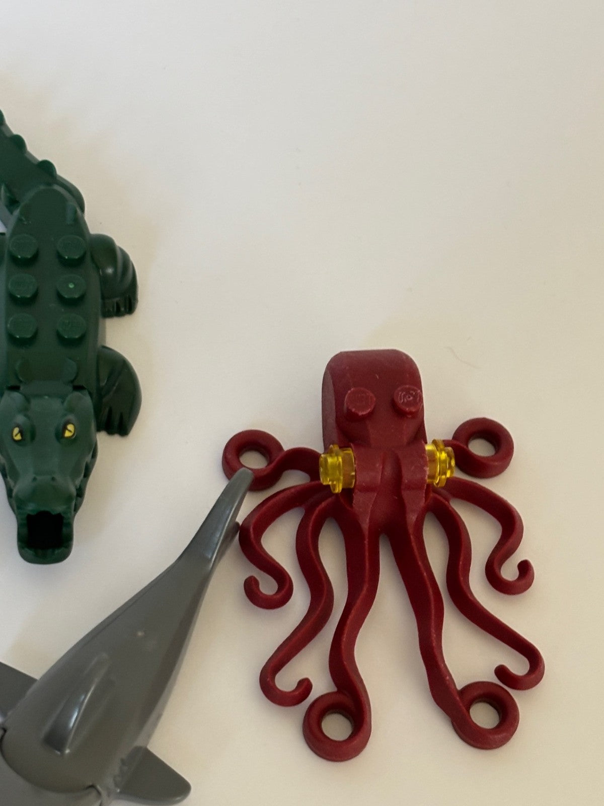 Lego Animal Water Lot of 5 Minifigure Gray Shark Tan Alligator Octopus