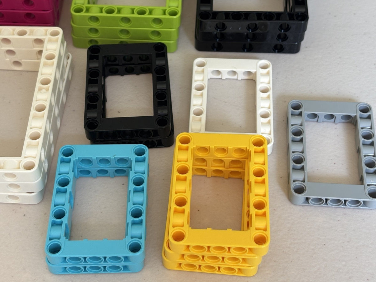 LEGO Technic Lot of 24 Parts Liftarm Frame 7x11 Open Center 39794, 64179, 39790