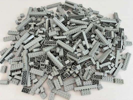 SHIPS FREE! LEGO LOT OF 30 OLD LIGHT GRAY 2x2 2x4 2x6 2x10 etc BIG BRICK 2456