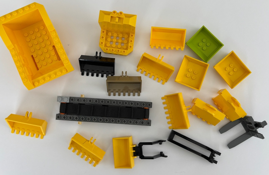 LEGO LOT 18 CONSTRUCTION DIGGER BUCKET TIPPER BED CONVEYOR BELT & More as Shown