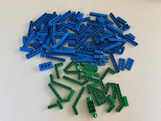 SHIPS FREE! LEGO Lot Blue & Green Technic Brick, Lift Arm, Mindstorms as shown