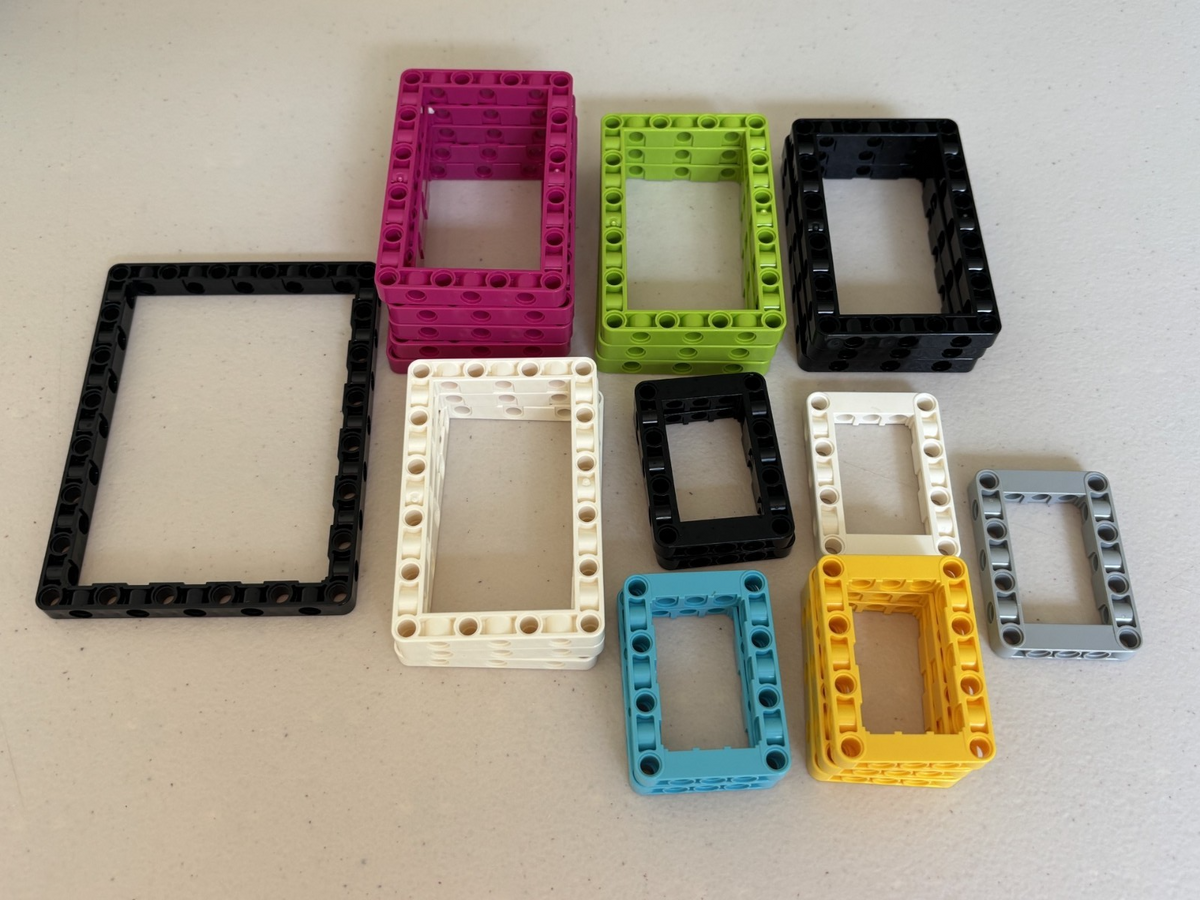 LEGO Technic Lot of 24 Parts Liftarm Frame 7x11 Open Center 39794, 64179, 39790