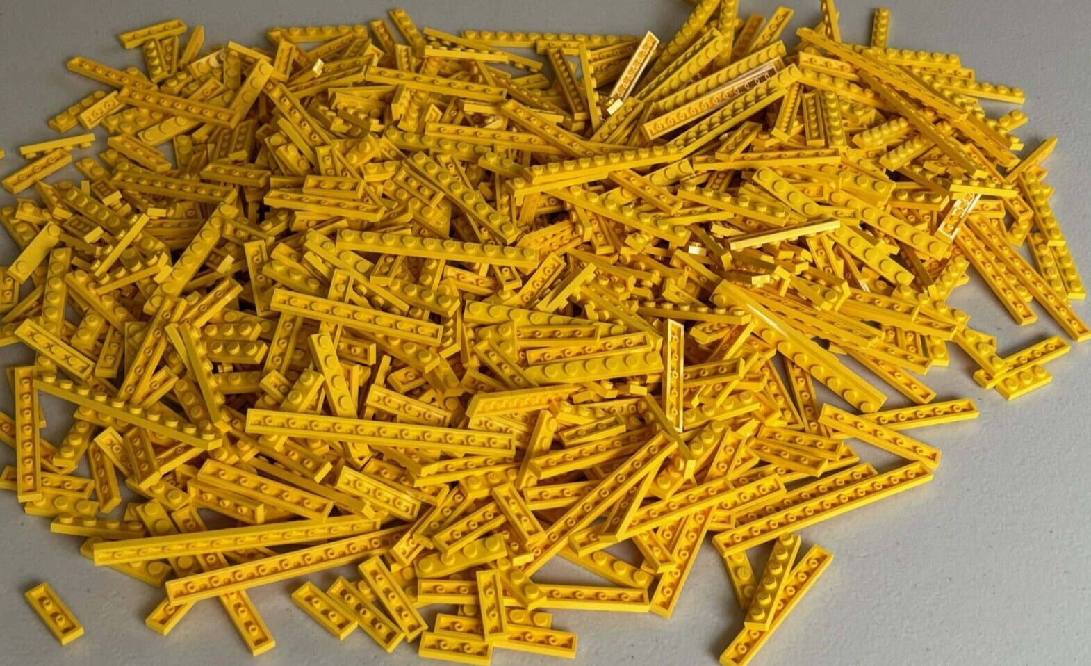 SHIPS FREE LEGO LOT (100) YELLOW BIG PLATE PLATES 1X3 1X4 1X6 1X8 1X10 1X12 MIX