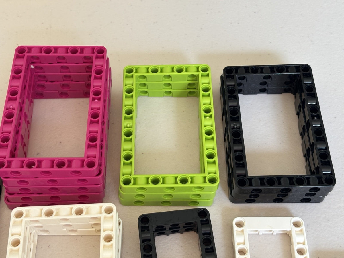LEGO Technic Lot of 24 Parts Liftarm Frame 7x11 Open Center 39794, 64179, 39790