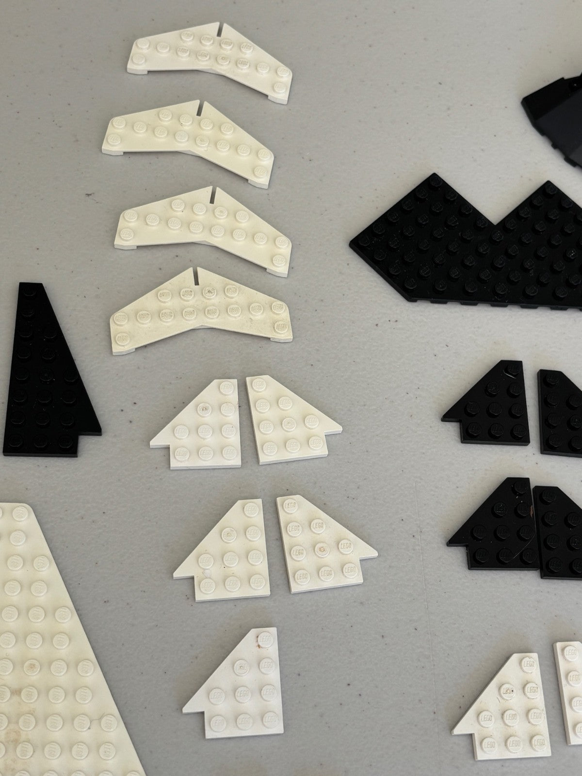 LEGO Wedge Wing Plate & More Parts Lot of 70 + Parts Old Vintage Space as shown
