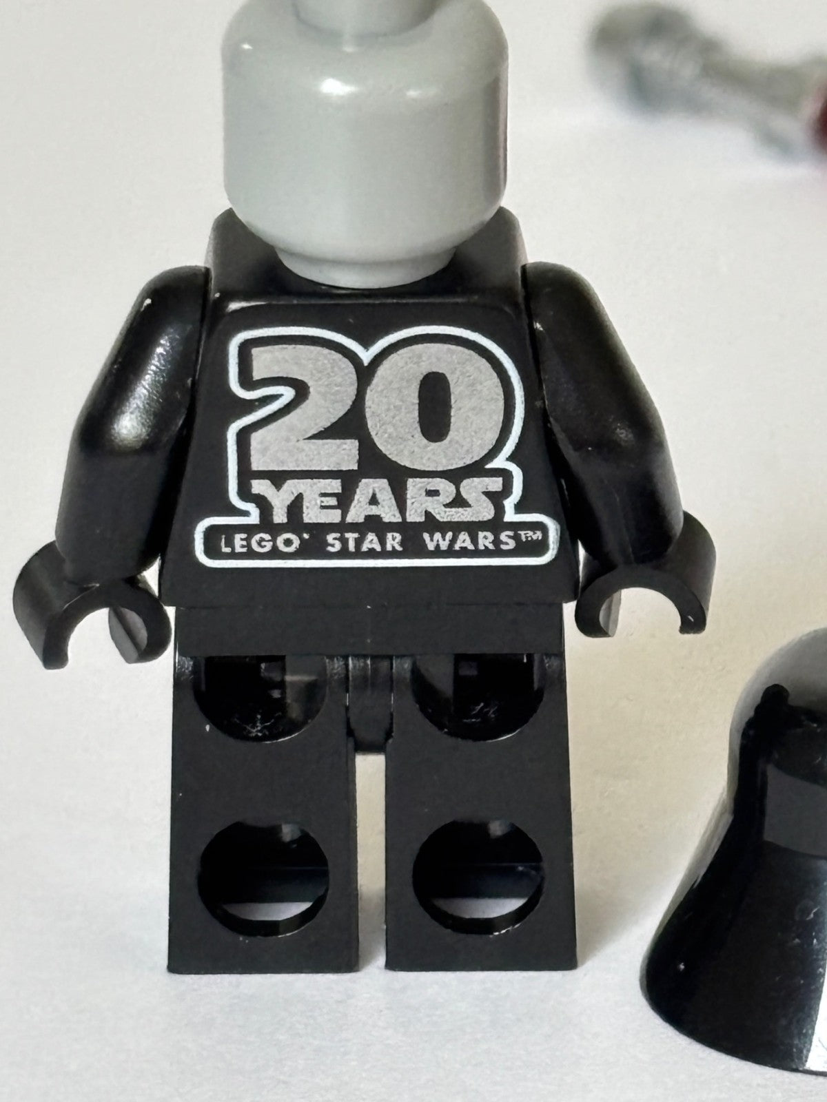 LEGO Star Wars Darth Vader (20th Anniversary Torso) Minifigure sw1029 From 75261