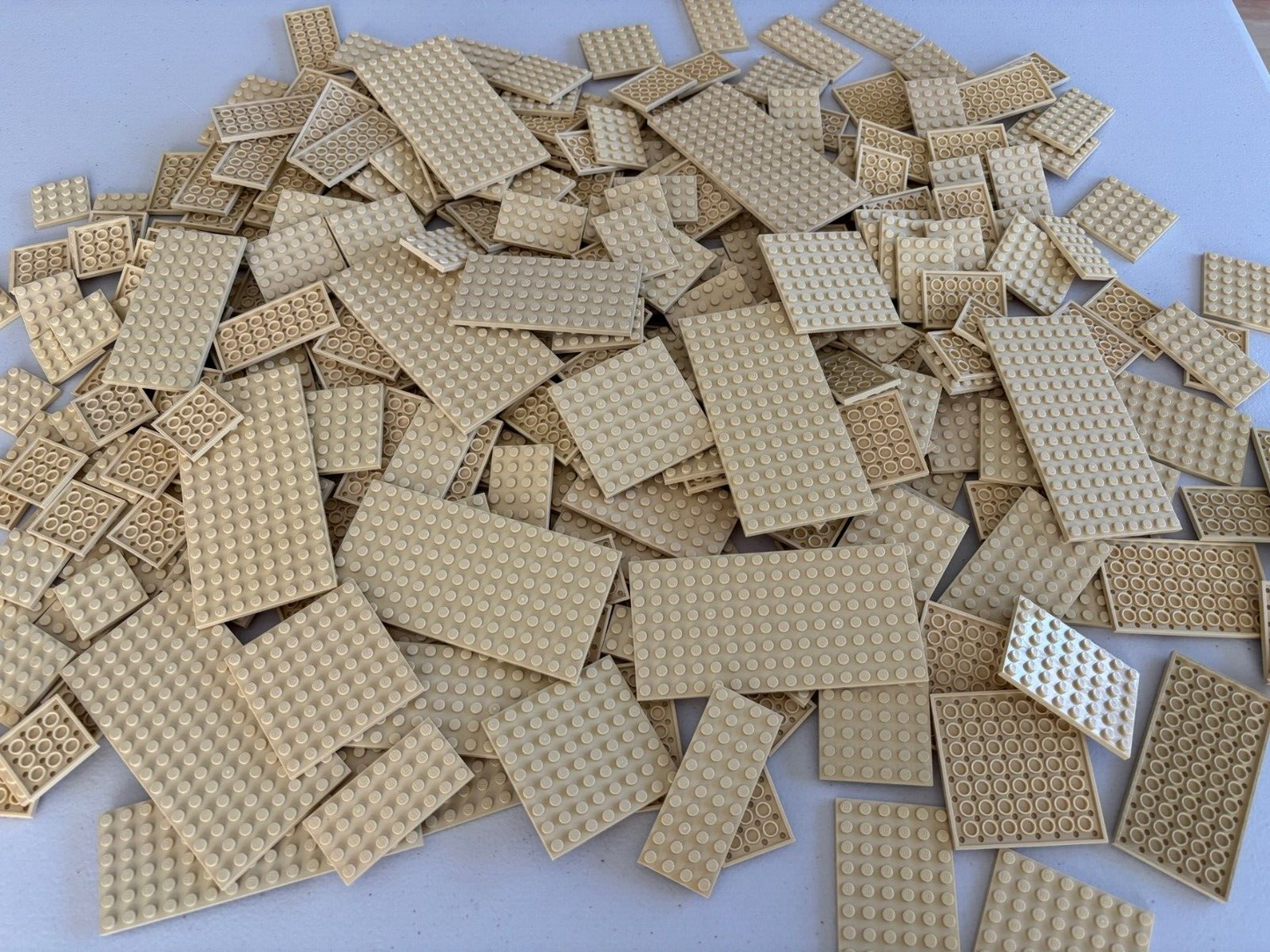 SHIPS FREE!! Lot of 25 LEGO Tan Random Mixed Size Baseplates Base Plate