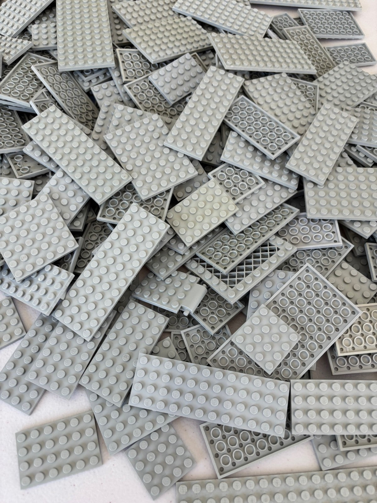 SHIPS FREE!! Lot of 25 LEGO OLD LIGHT GRAY Random Size Baseplates Base Plates