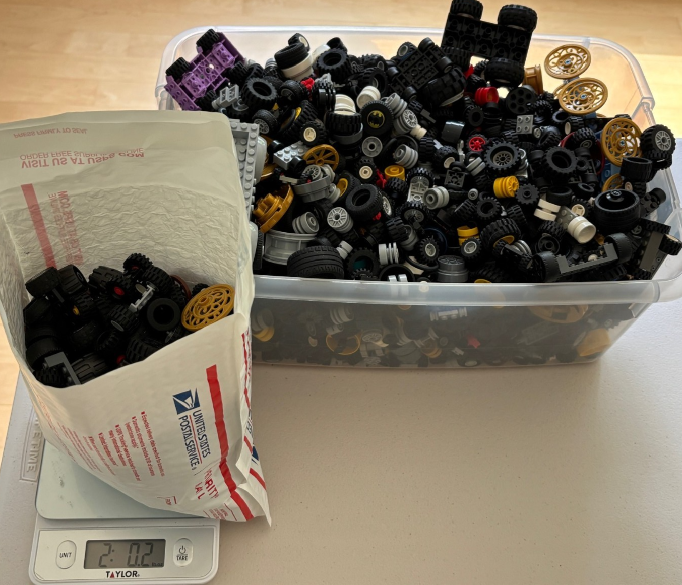 LEGO HUGE LOT  2 lb !! Pounds of WHEELS TIRES etc Tire Wheel Axle